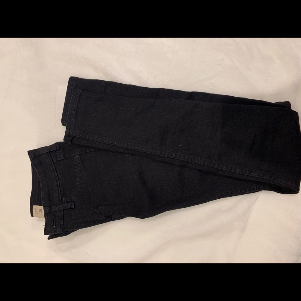 Black  00 Super Skinny Jeans